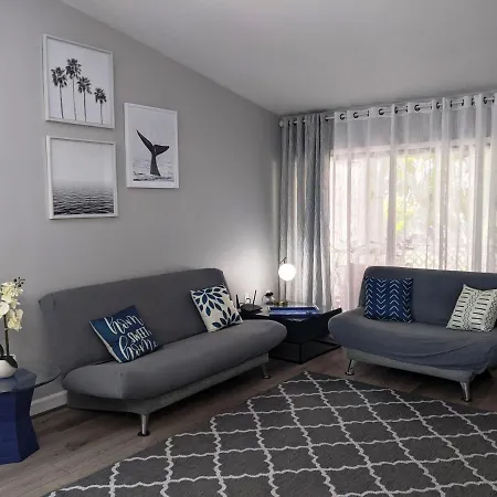 Lovely 2 Bedroom Condo With A Pool!